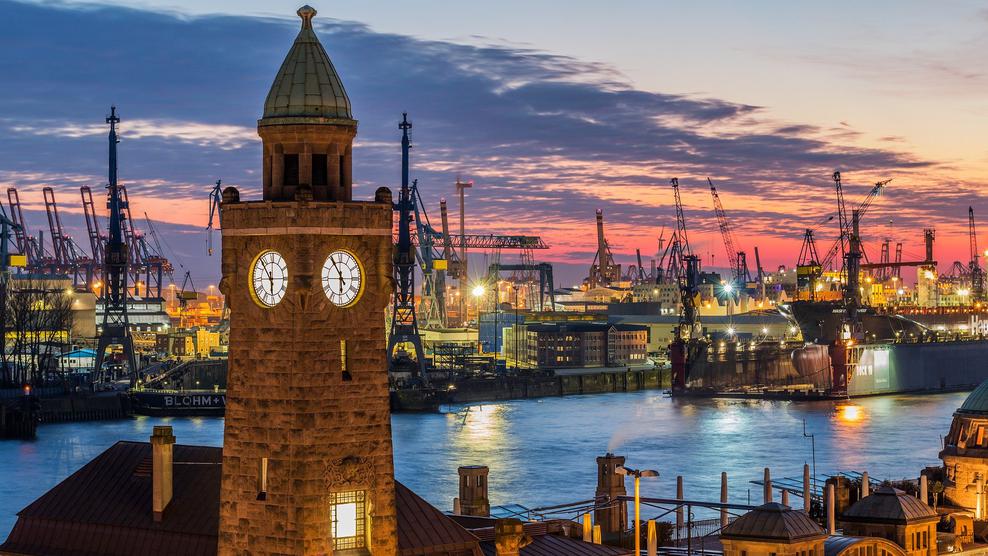 Hamburger Hafen (Bild: Karsten Bergmann auf Pixabay)