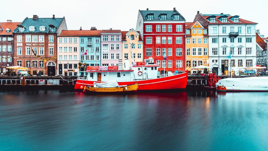  (Photo by Adrian Cuj on Unsplash)