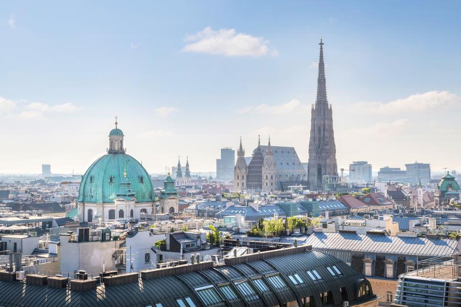 Stephansdom in Wien: Im ECommerce ragen ausländische Shops heraus . (Bild: Sevensenders)