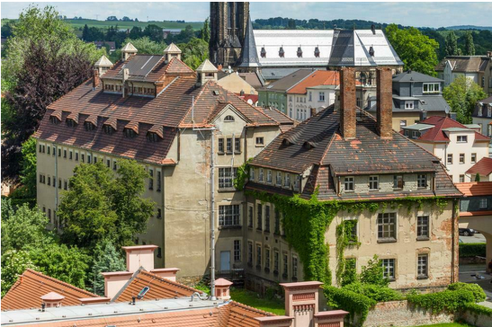 Dieses Gefängnis in Sachsen wartet auf einen neuen Besitzer. (Bild: Ebay Kleinanzeigen)