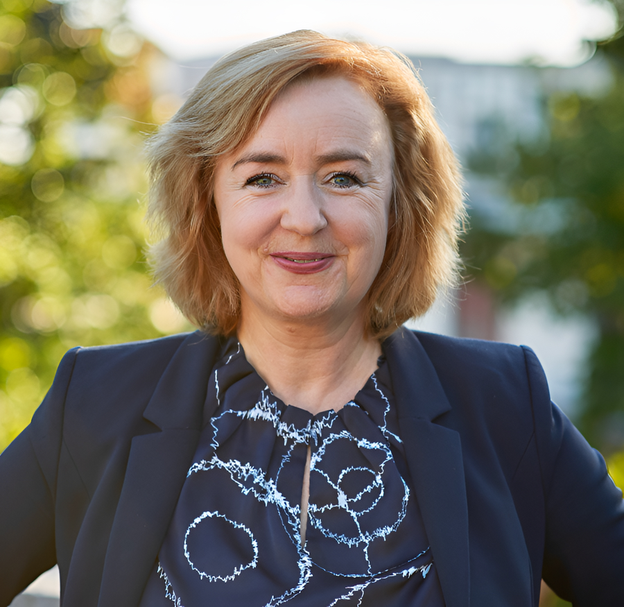  (Prof. Dr. Claudia Bünte)