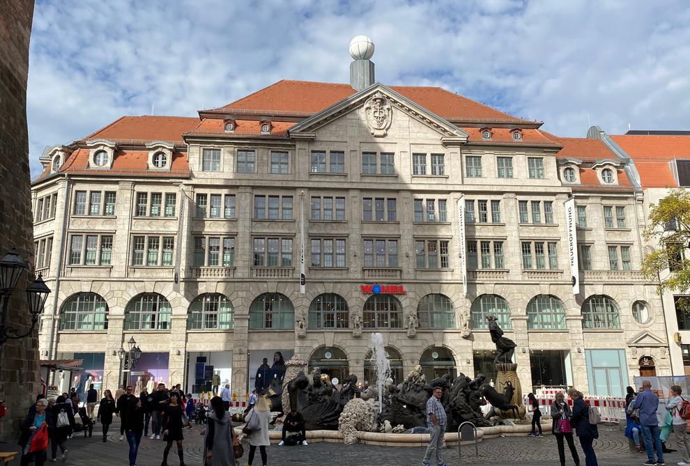 Wöhrl Haus in Nürnberg (Bild: -wuppertaler)