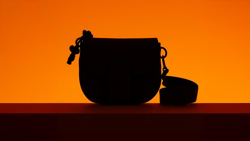 Abenddämmerung? Der BTE Handelsverband Textil Schuhe Lederwaren befürchtet, dass 2026 bei vielen Händlern die Lichter ausgehen könnten. (Bild: Bree)