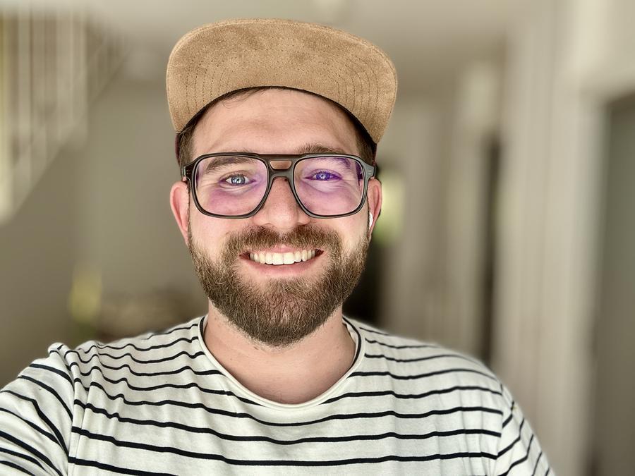 Max Wolf, Mit-Gründer des Start-Ups ansehn.com, legt gerade ein Sabbatical ein, um dem Thema AI mehr Zeit widmen zu können. (Bild: ansehn.com)