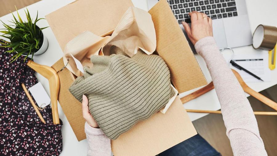  (DHL)