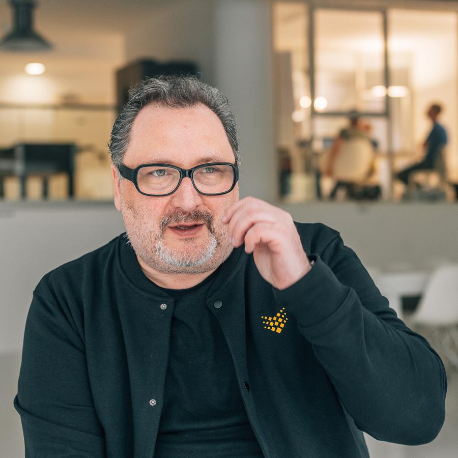  (Dietmar Hölscher)