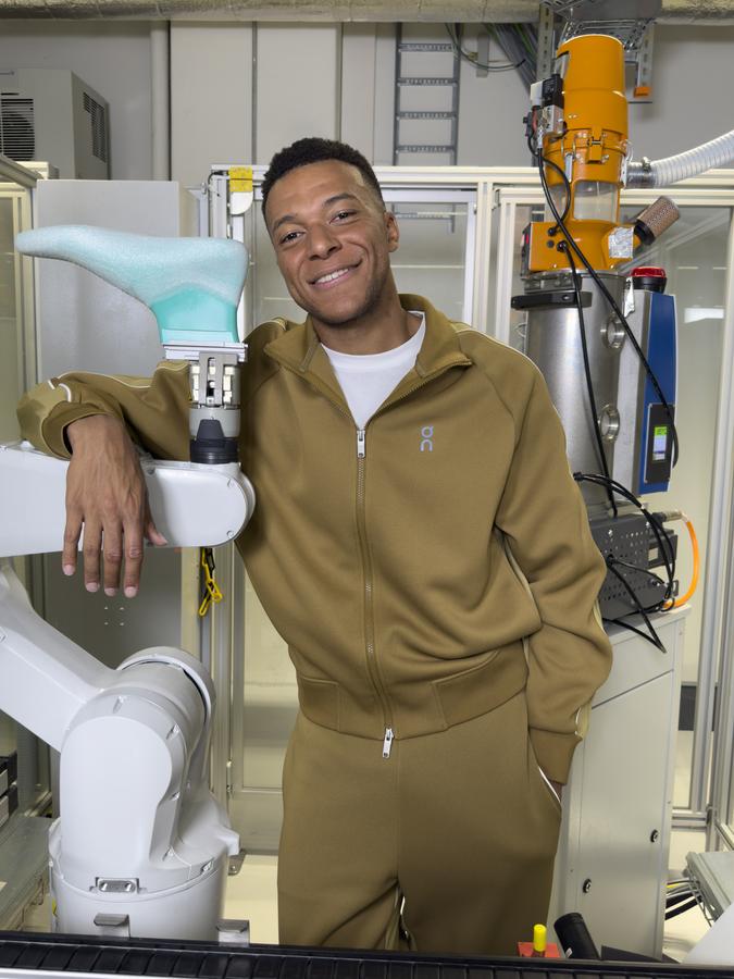 Kylian Mbappé (On)